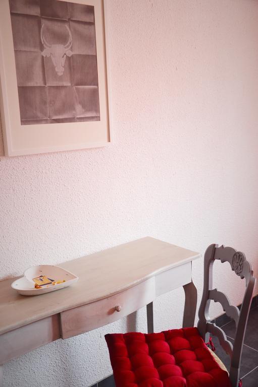 Hotel Les Acacias Le Grau-du-Roi Zimmer foto